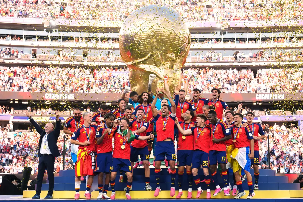 España campeona del Mundial 2026 - Jugadores de España celebran el título del Mundial 2026 tras vencer a Argentina en la final disputada en Nueva Jersey.